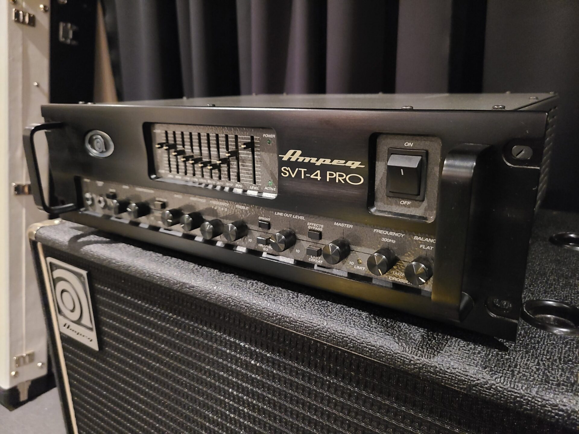 Ampeg SVT-4PRO